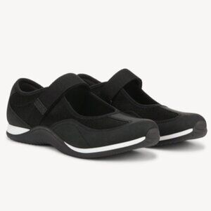 Women's Goodie Mary Jane Sneaker Size 8 - LIKE NEW EUC